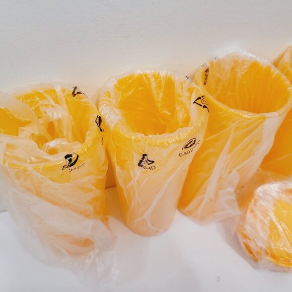 4 Tupperware Drinking Tumblers Straight Side Cups Seals Lids 16oz Mango Orange - Picture 2 of 4